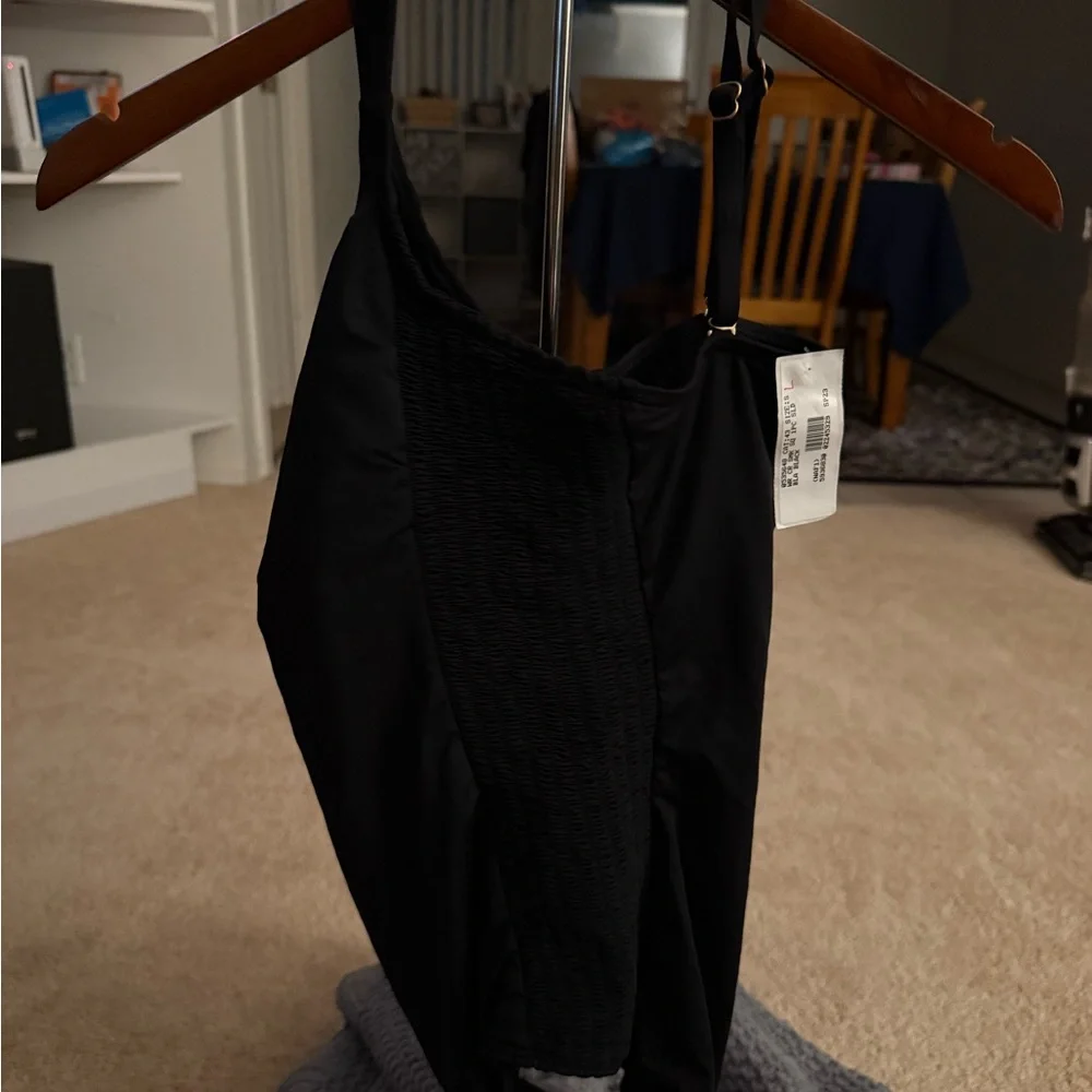 NWT Women’s Lands' End Small Long Black Multi-way,Adj.Straps,One Pc. Swim - Picture 2 of 6